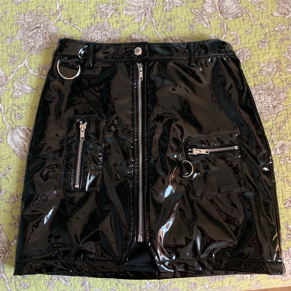 Tiger Mist shiny leather skirt